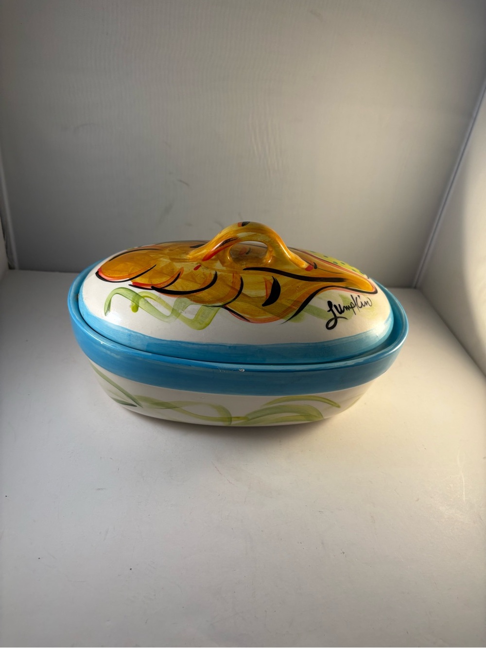 Susan Lumpkin Signed Art Pottery Small Covered Casserole Dish Crab Shrimp 5.75x9